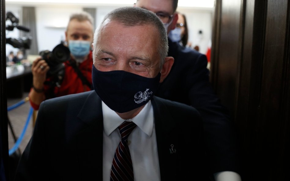 Banaś już PFN nie sprawdzi