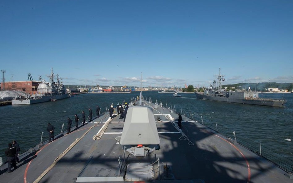 Okręty amerykańskie w gdyńskim porcie