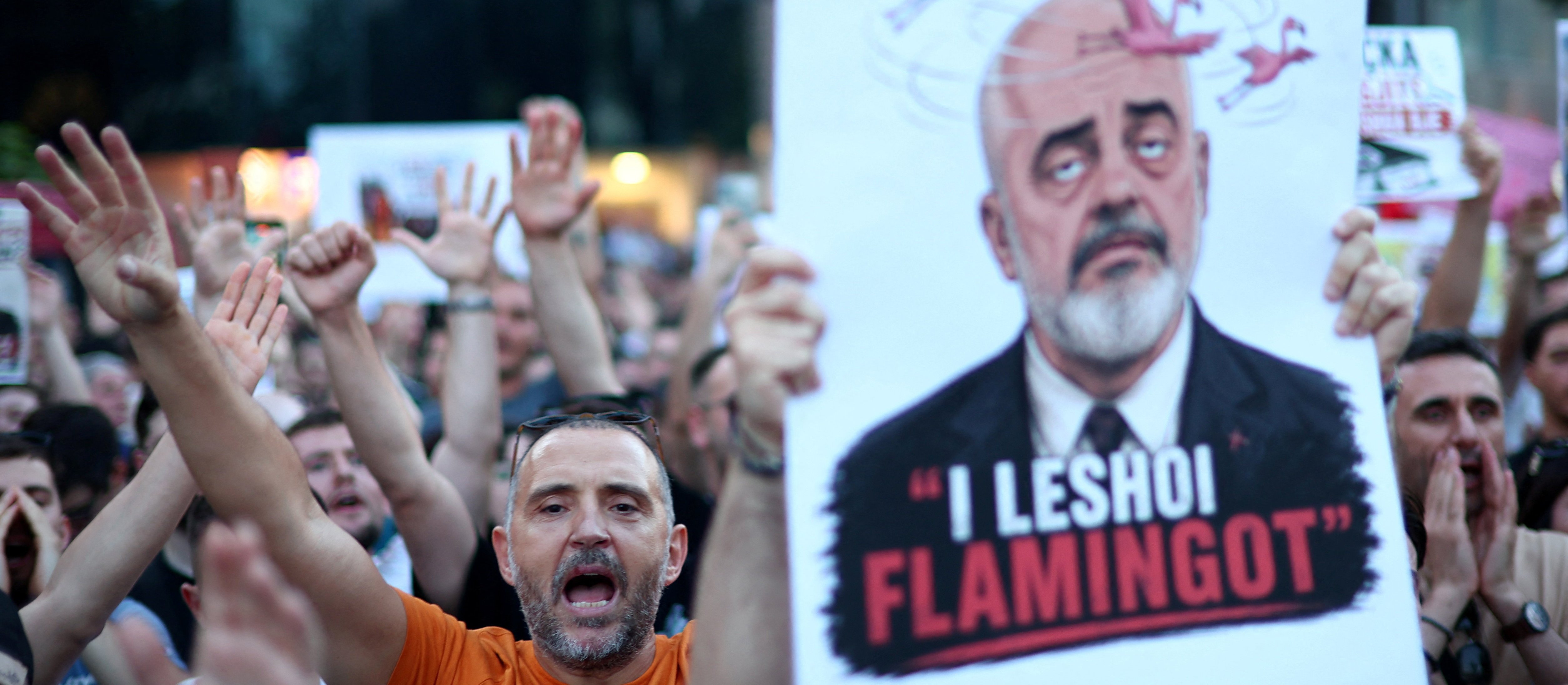 Protests in Albania against Trump's son-in-law's project. "They are not anti-American"