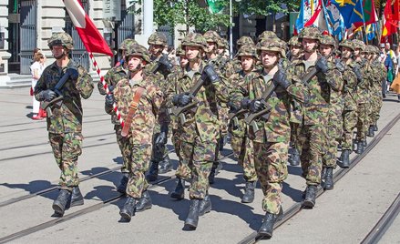 Szwajcaria: Weganie nadal będą służyć w armii