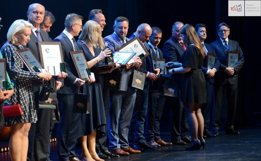 Odznaki "Za zasługi dla turystyki" odebrały 23 osoby