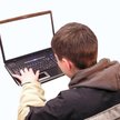 Bezpieczeństwo dzieci w internecie - MEN chce pogadanek w szkołach