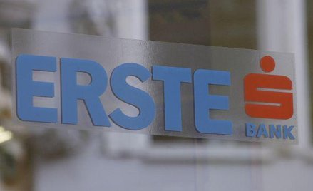 Erste nadal zaleca kupno KOV