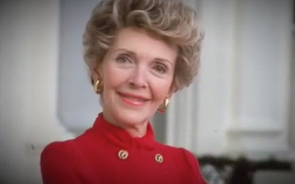 NANCY REAGAN (6 LIPCA 1921 R. – 6 MARCA 2016 R.) Pierwsza dama, żona prezydenta Ronalda Regana. Zmar