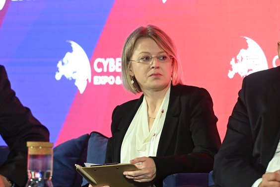 Monika Ingram, dyrektor Centrum Badawczego Cyberbezpieczeństwa w Sieci Badawczej Łukasiewicz – Insty