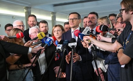 Mateusz Morawiecki i posłowie, którzy opuścili PiS