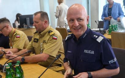 Komendant Główny Policji gen. insp. Jarosław Szymczyk (z prawej)