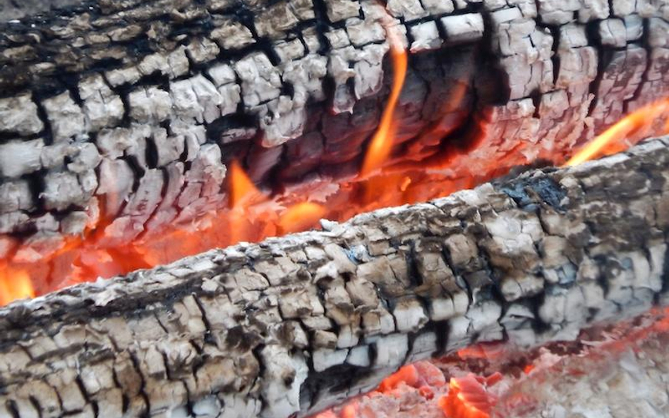 Materiał do wychwytywania rtęci otrzymywany jest z popiołów