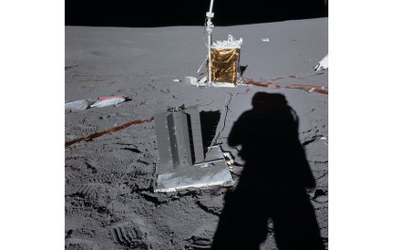 Montaż urządzeń badawczych. Mimo początkowych trudności, wszystkie znalazły swoje miejsce