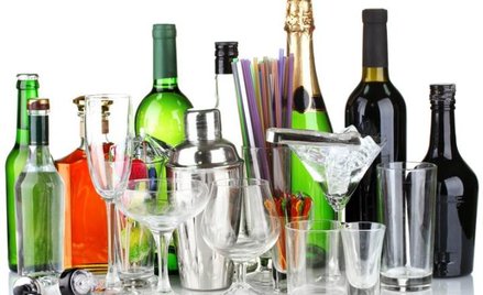 Sprzedaż w sklepach internetowych prowadziłaby do zwiększenia dostępności napojów alkoholowych