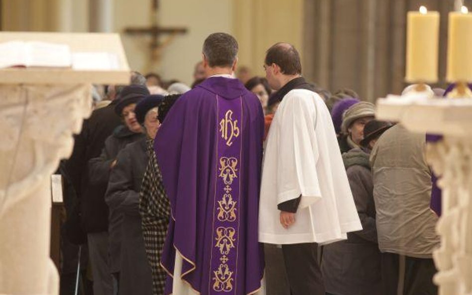 Sąd kościelny nie rozwodzi tylko unieważnia małżeństwa