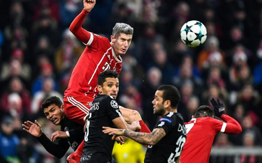 Robert Lewandowski strzelił PSG bramkę, ale to nie wystarczyło, by Bayern zajął pierwsze miejsce w g