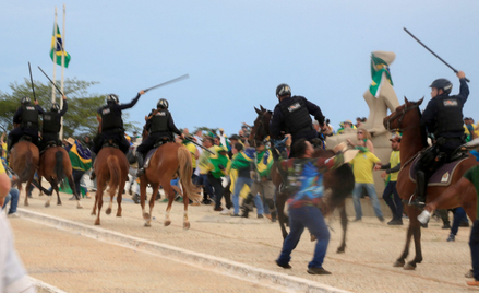 Policja i armia odzyskały kontrolę nad Brasilią bez użycia broni palnej