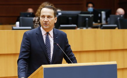 Radosław Sikorski: Jednostka finansowana z budżetu UE byłaby mobilizowana bez zwyczajowego paraliżu