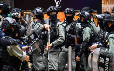 Chiński resort gotów "wspierać" policję w Hongkongu