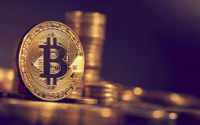 Bitcoin sforsował poziom 62 tys. dolarów