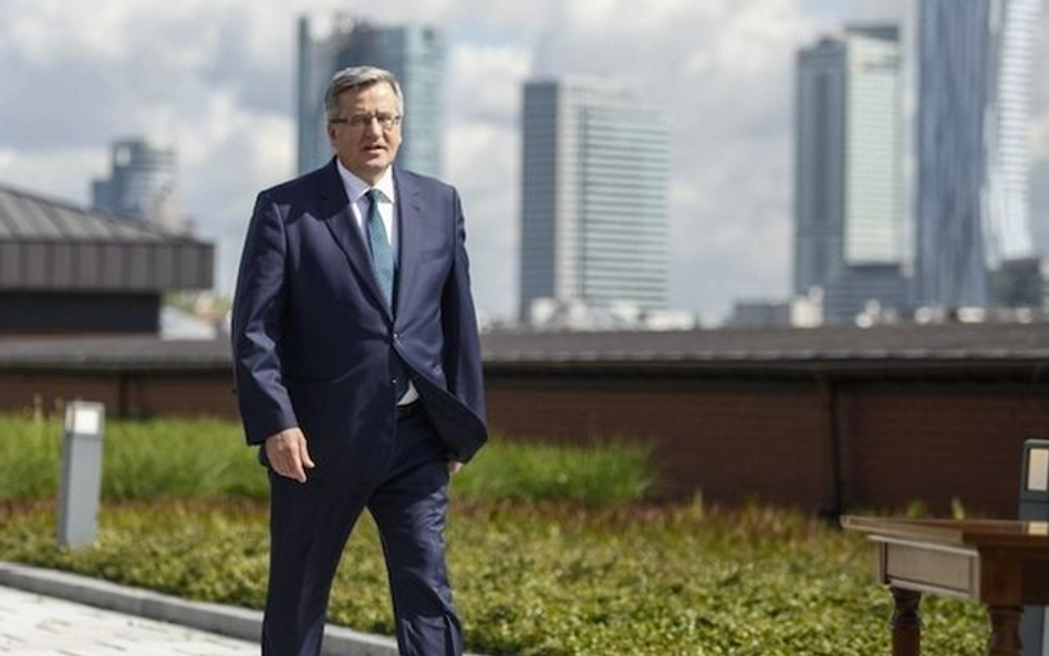 5 lutego – prezydent Bronisław Komorowski ogłosił swój start o reelekcję w wyborach prezydenckich w 