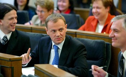 W Sejmie dyktanda sprawdzające znajomość polszczyzny organizowała śp. Krystyna Bochenek. Na zdjęciu 