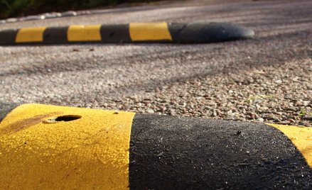 Progi zwalniające winne nadmiernej emisji substancji szkodliwych