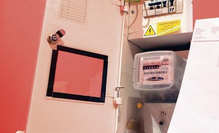 Aby przyciągnąć lub zatrzymać klientów, energetyczne firmy oferują coraz częściej bonusy. Zarówno od