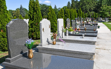 Niepokój o nagrobki, czyli rządowy pomysł na cmentarze