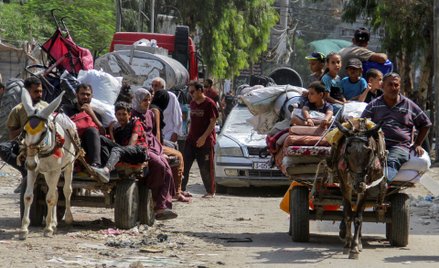 Po izraelskim  nakazie ewakuacji Palestyńczycy uciekają z północnej części Strefy Gazy, 6 październi