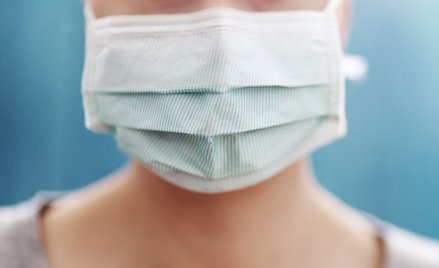 Ukraina: Kradzież 100 tys. maseczek medycznych