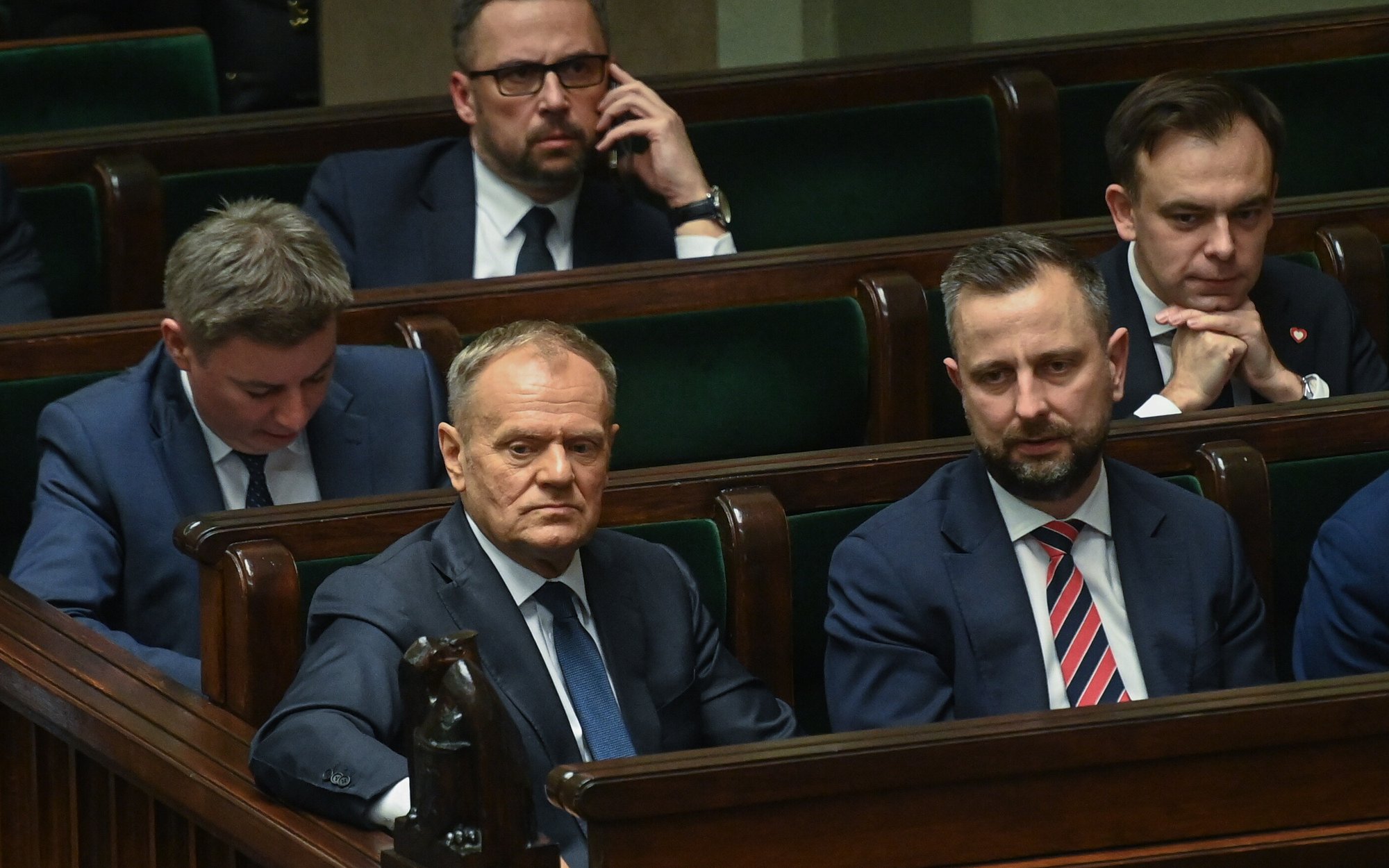 Sondaż: Zmiany w nastrojach. Na kogo swój głos w wyborach parlamentarnych oddaliby Polacy?