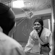 Arienne Mandi jako irańska zawodniczka w filmie „Tatami”