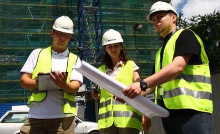 Tani młody pracownik