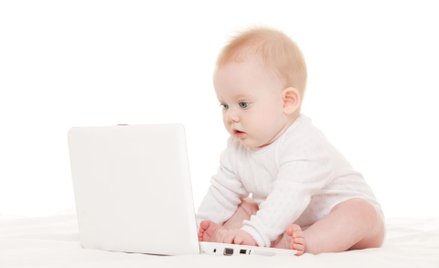 Urodzenie dziecka rodzice zgłoszą w formie elektronicznej