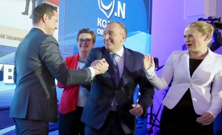 Grzegorz Schetyna udowodnił, że jest liderem nie tylko koalicji, ale całego „antypisu”