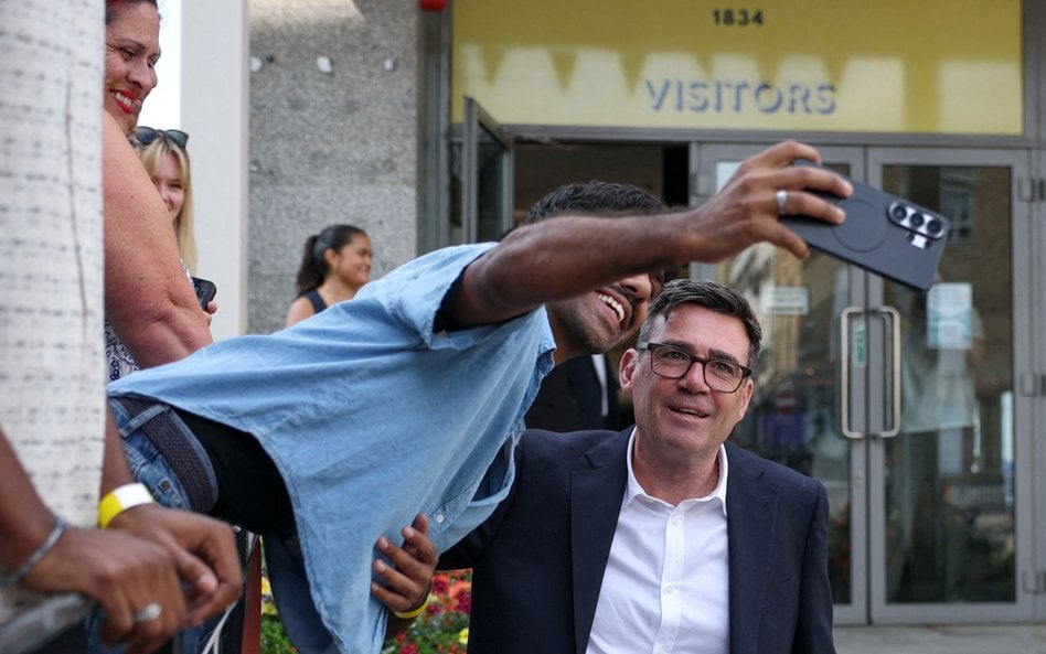 Andy Burnham okaże się zbawcą Wielkiej Brytanii, albo Brytyjczycy oddadzą władzę Farage'owi