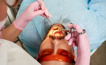 Chory psychicznie nie musi przynosić do dentysty zaświadczenia od psychiatry