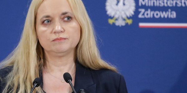 Polish Health Minister Caps Doctors' Pay at 240 zł/h and Limits Work to Two Full-Time Equivalents