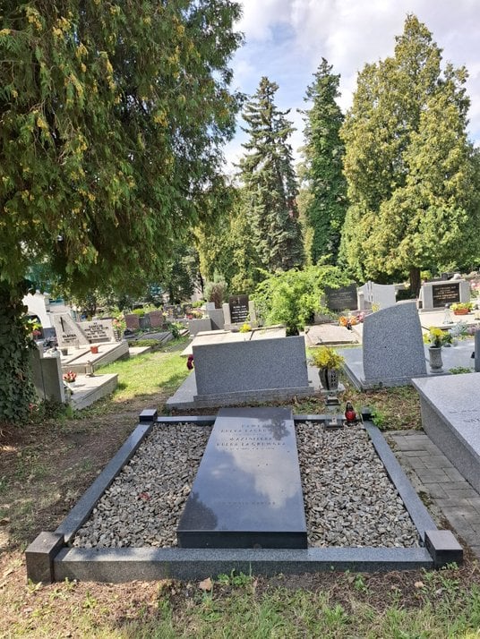 Grób Pawła Hulki-Laskowskiego na cmentarzu ewangelicko-augsburskim w Cieszynie