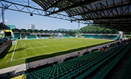 Kluby muszą samodzielnie rozmawiać z piłkarzami