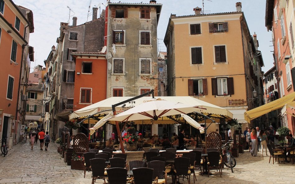 Rovinj w aktualnej edycji przewodnika kulinarnego Michelin ma 4 gwiazdki. Żadne inne miasto w Chorwa