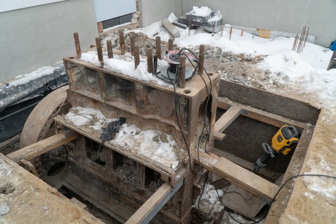 Zdecydowano, że silnik nie może zostać zutylizowany ani ponownie zasypany – musi zostać poddany prof