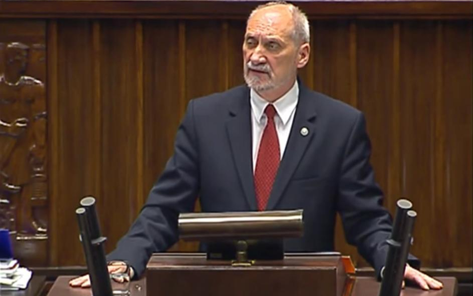 Minister obrony Antoni Macierewicz