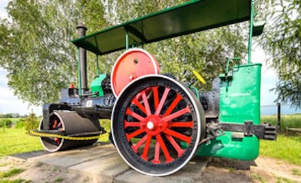 Na terenie Skansenu Maszyn Parowych w Tarnowskich Górach znajduje się około 30 eksponatów