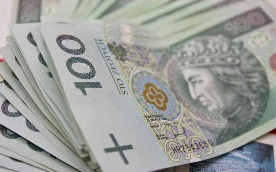 10 najlepszych kredytów gotówkowych na 15 tysięcy złotych z niską ratą
