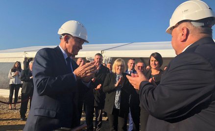 Ówczesny Minister Energii Krzysztof Tchórzewski,  P.O prezesa Energi Alicja Barbara Klimiuk podczas 