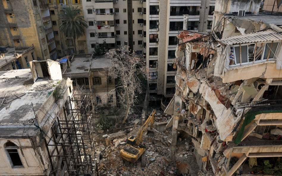 Skutki izraelskiego ostrzału Bejrutu w środę, 8 kwietnia