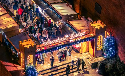 Jarmark świąteczny na międzymurzu każdego roku przyciąga swoją atmosferą