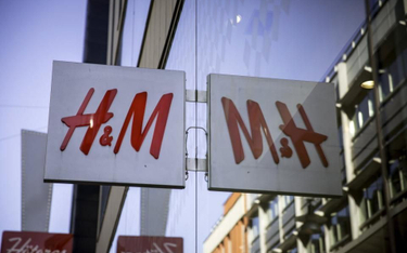 H&M coraz mocniej rozpycha się w internecie. Sprzedaż giganta wzrosła