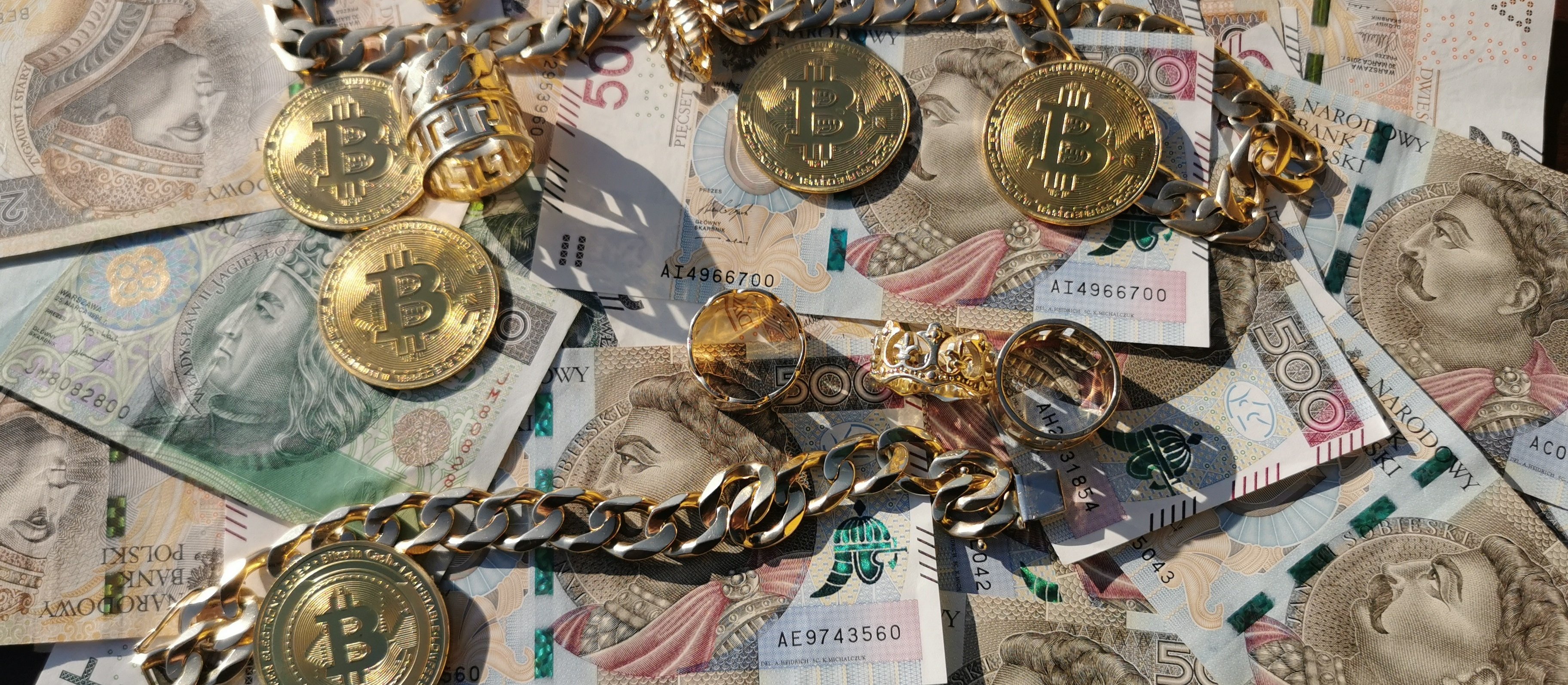 KNF bez kontroli nad rynkiem kryptoaktywów? Eksperci z rezerwą o pomyśle Unii