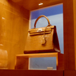 Hermès słynie między innymi z produkcji torebek Birkin.