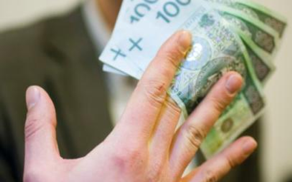 Dodatkowa odprawa pieniężna a wypowiedzenie zmieniające