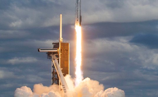 "Start rakiety nośnej Falcon 9 Block 5. Fot./SpaceX."